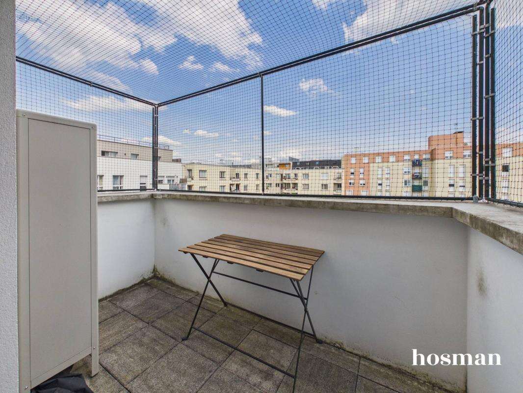 Appartement à SARTROUVILLE