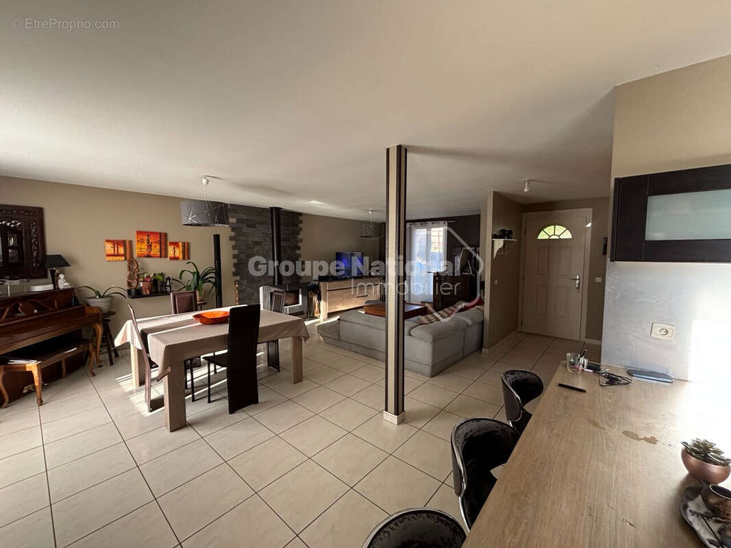 Maison à PIERREFONDS