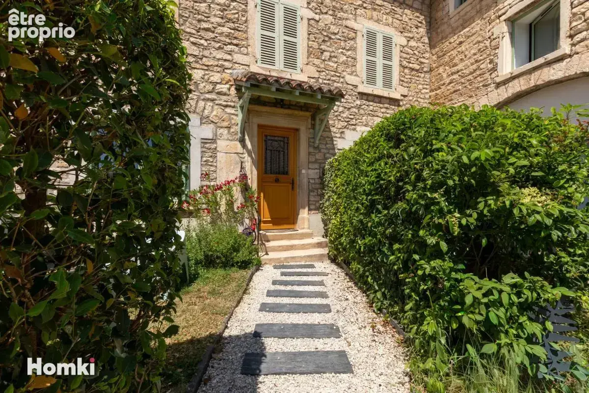 Maison de ville T5 de 215 m² à Lucenay 69480 - photo 2