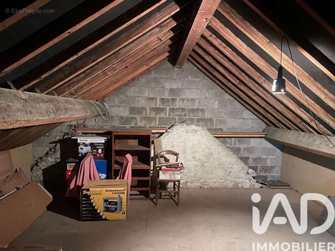 Maison 150 m² à Beze  - photo 8