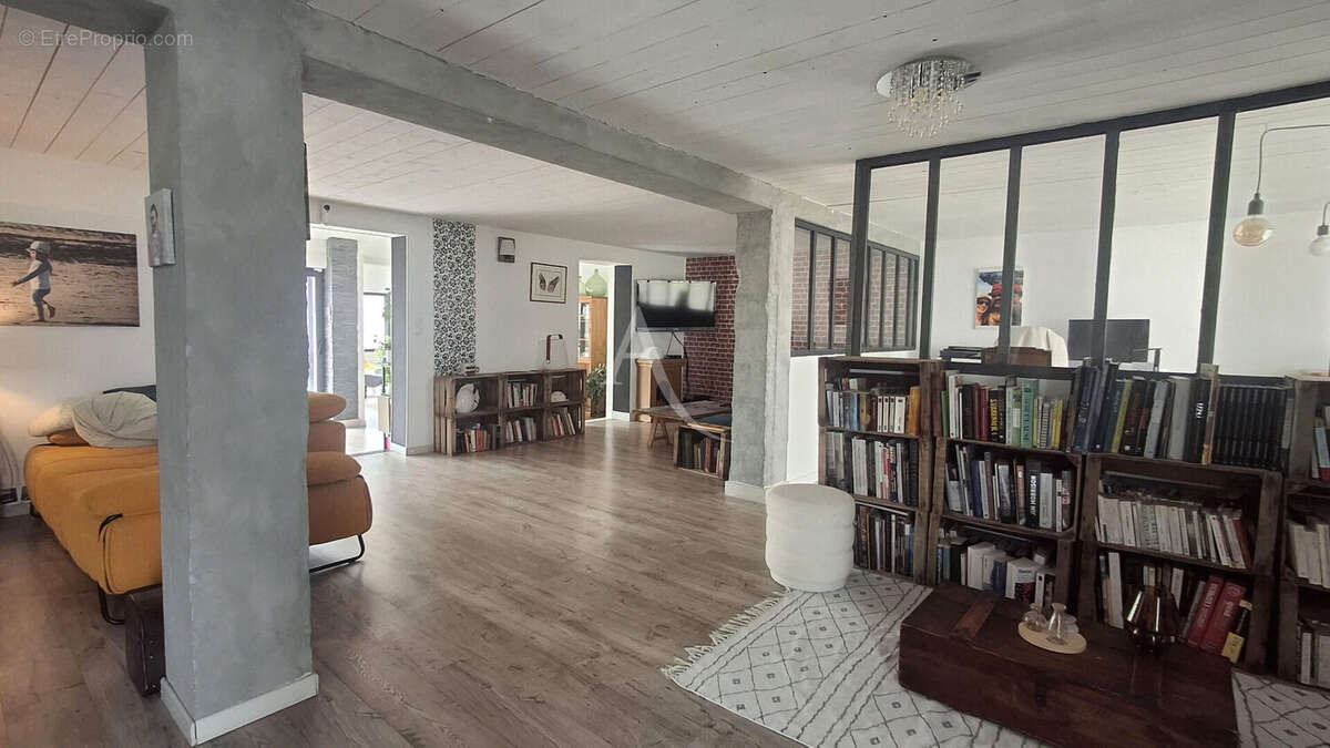 Maison à SAINT-XANDRE