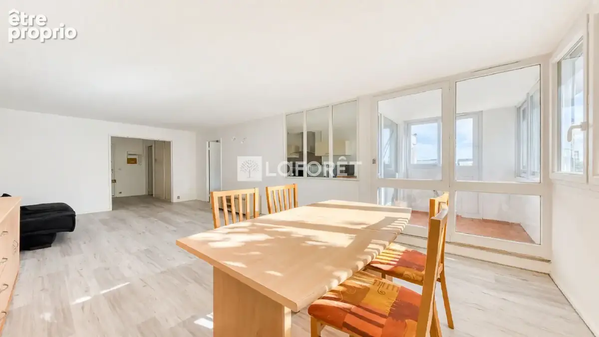 Appartement à vendre à Roissy En Brie 5 pièce(s) 98.90 m2 - photo 2