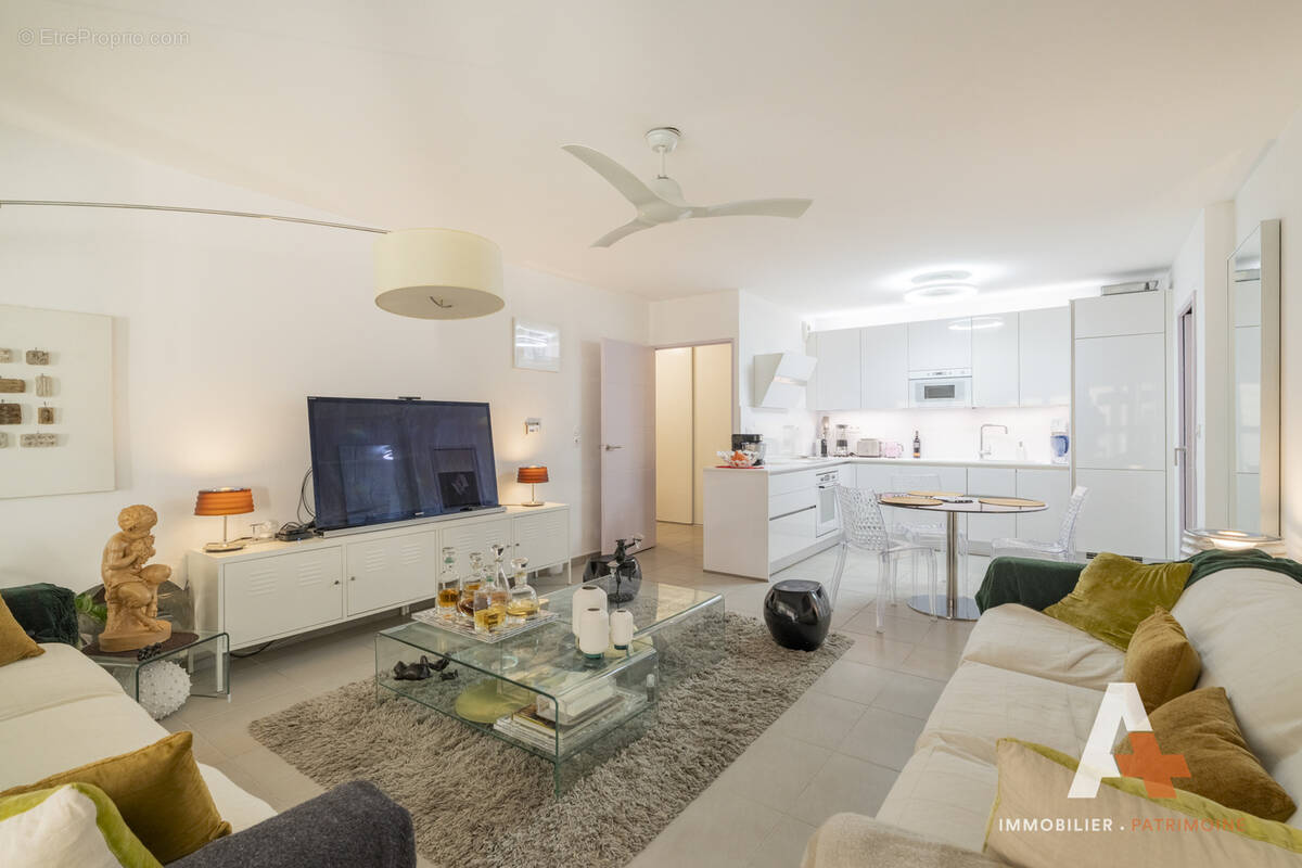 Appartement à MARSEILLE-2E