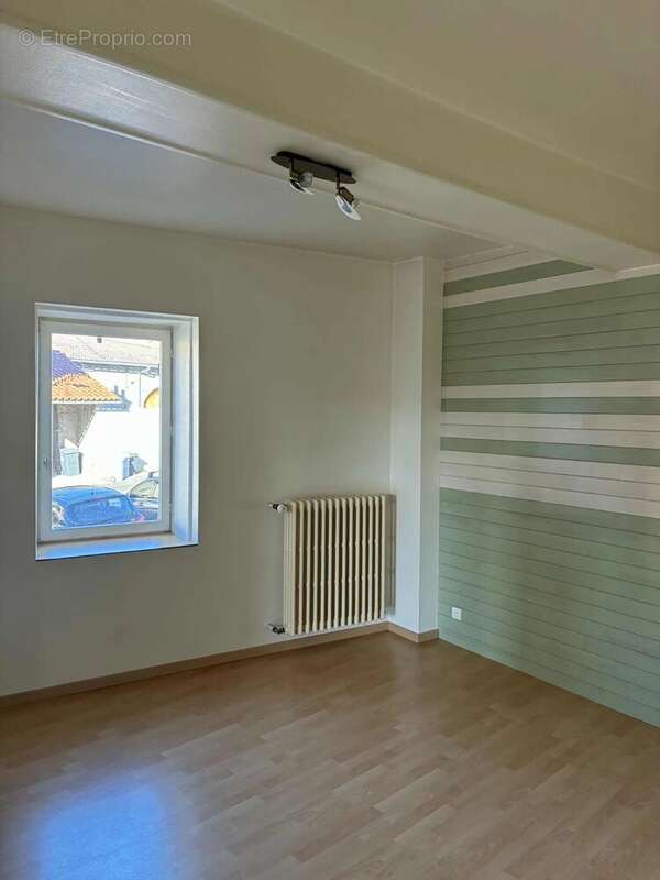 Maison à PONT-DU-CHATEAU