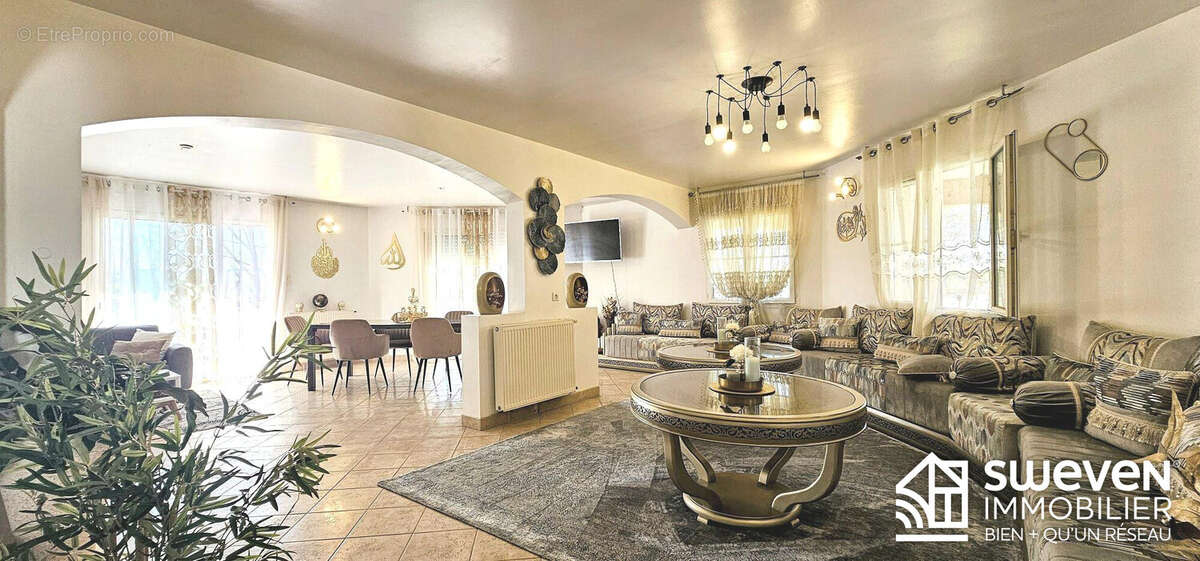 Maison à MONTESQUIEU-VOLVESTRE