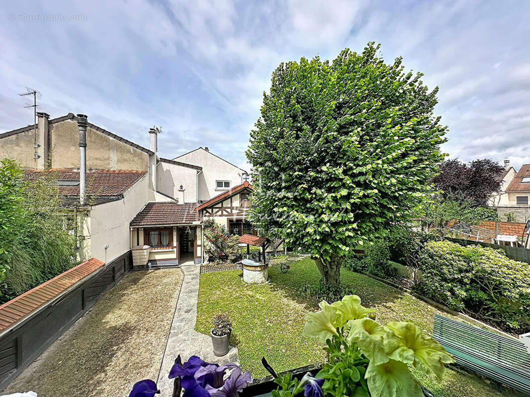 Maison à CHELLES