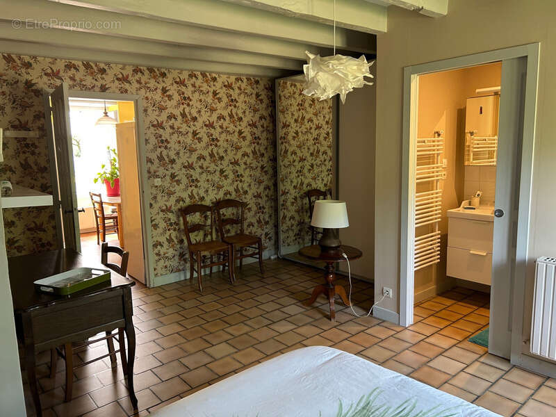 Maison à CHANTECORPS
