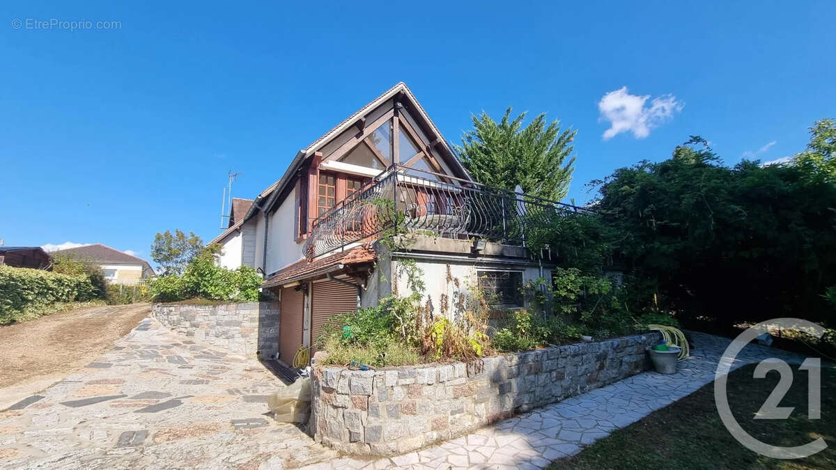 Maison à AVERMES