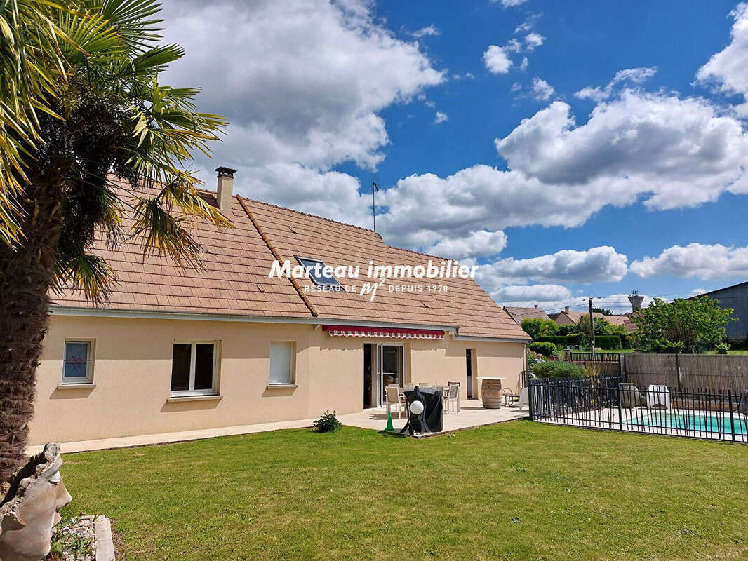 LA BAZOGE - Maison 6 pièce(s) 164 m2 - photo 6