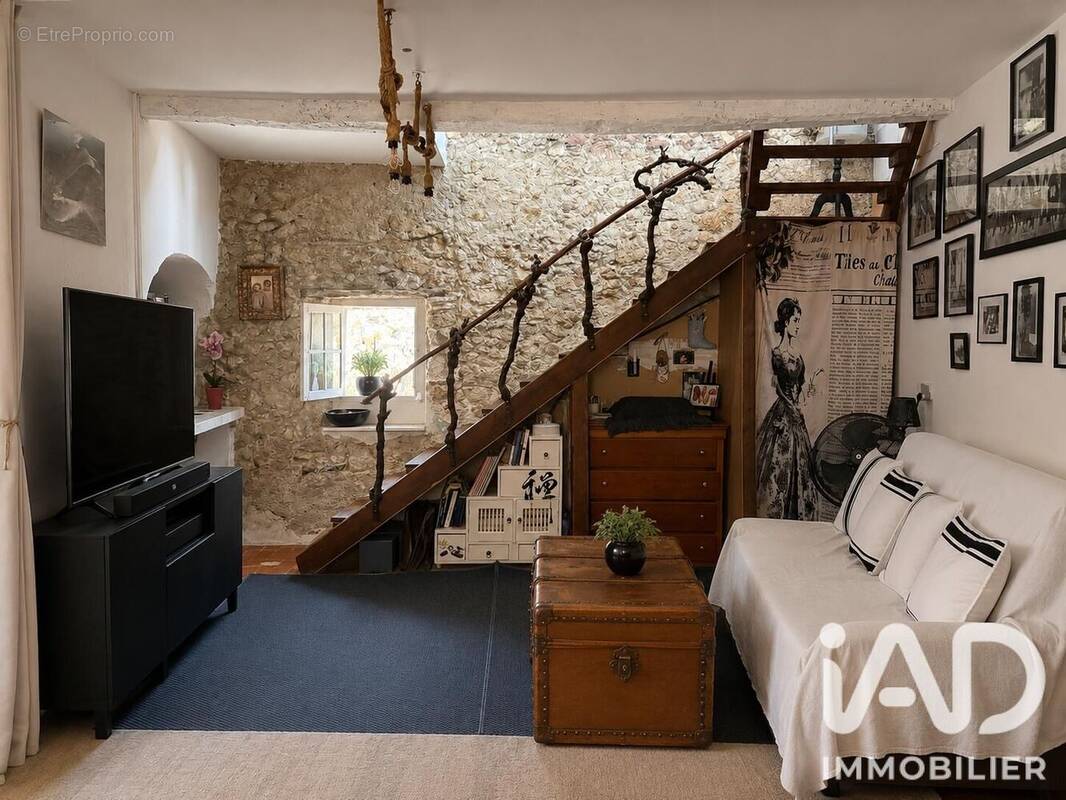 Photo 1 - Maison à SAINT-GENIES-DE-FONTEDIT