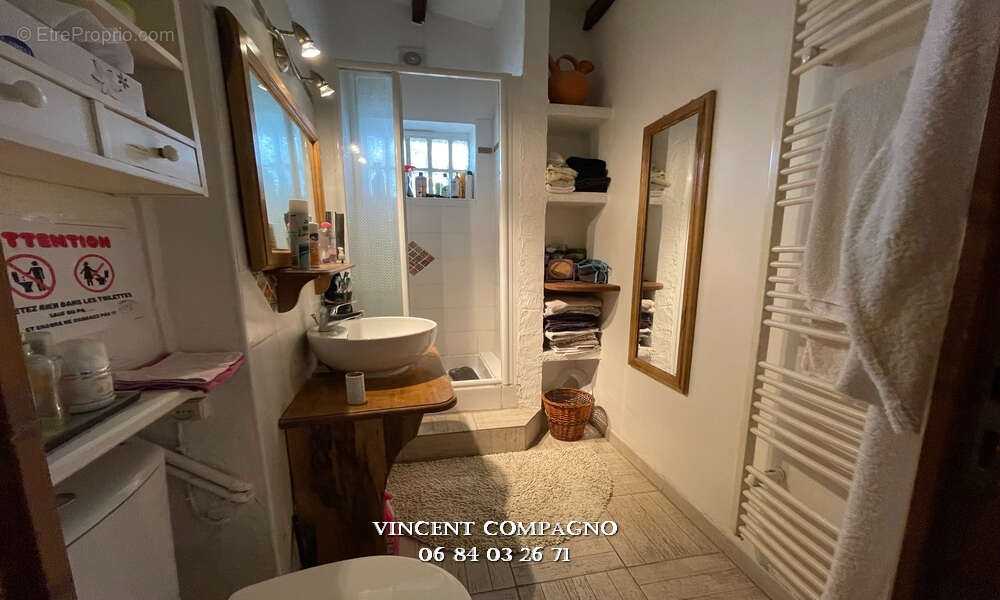 Maison à ESPARRON-DE-VERDON