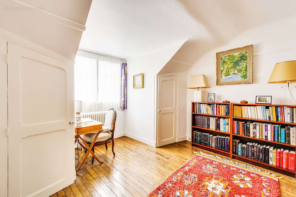 Maison à ASNIERES-SUR-SEINE
