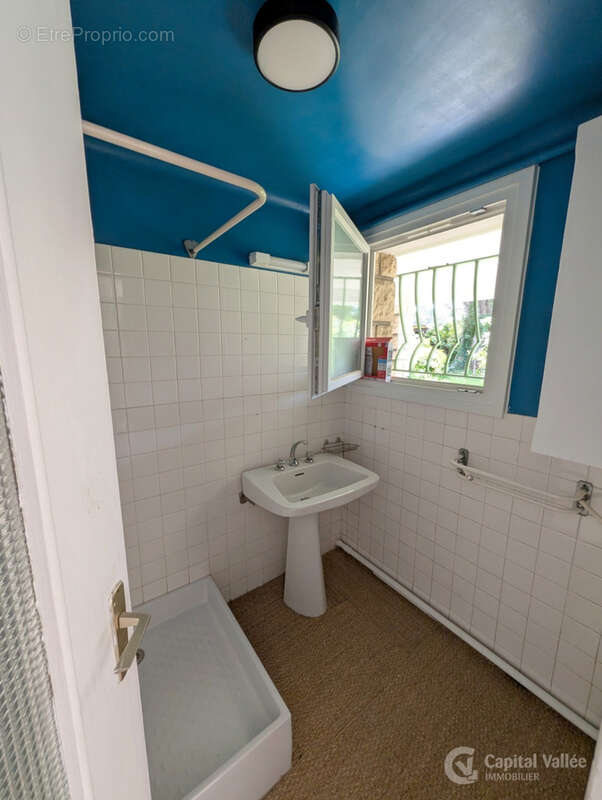 Maison 140m2 - 3 à 4 chambres - Commerces et RER à pieds - photo 12