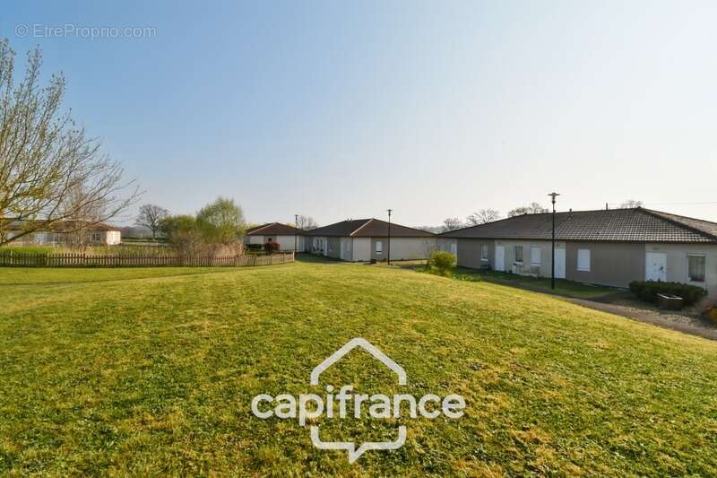 Maison à vendre 3 pièces LE CHATELET (18) - photo 3