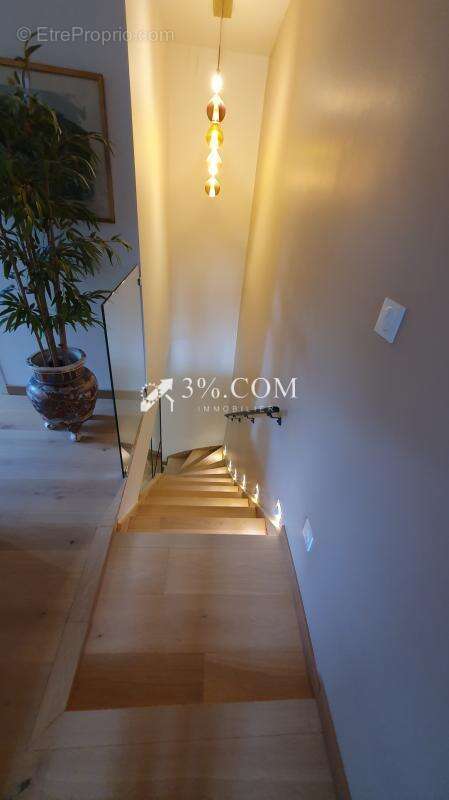 Maison de village de charme au coeur de Saint-Galmier - photo 8