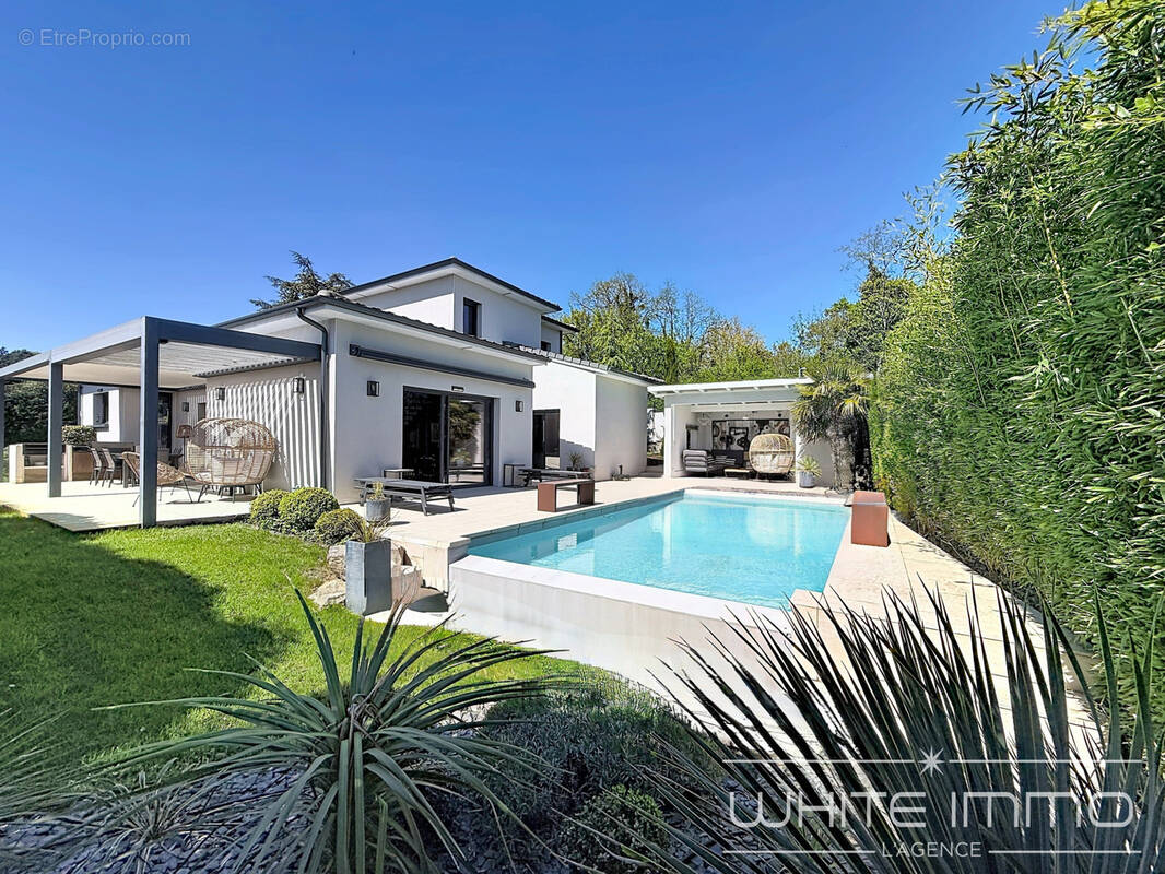 Maison à FRANCHEVILLE