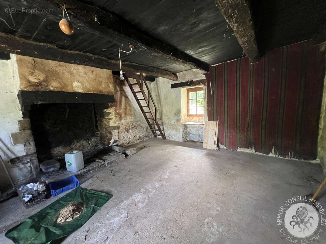 Maison à rénover entièrement   Campagne de Corseul   Terrain de 1164 m2 - photo 3