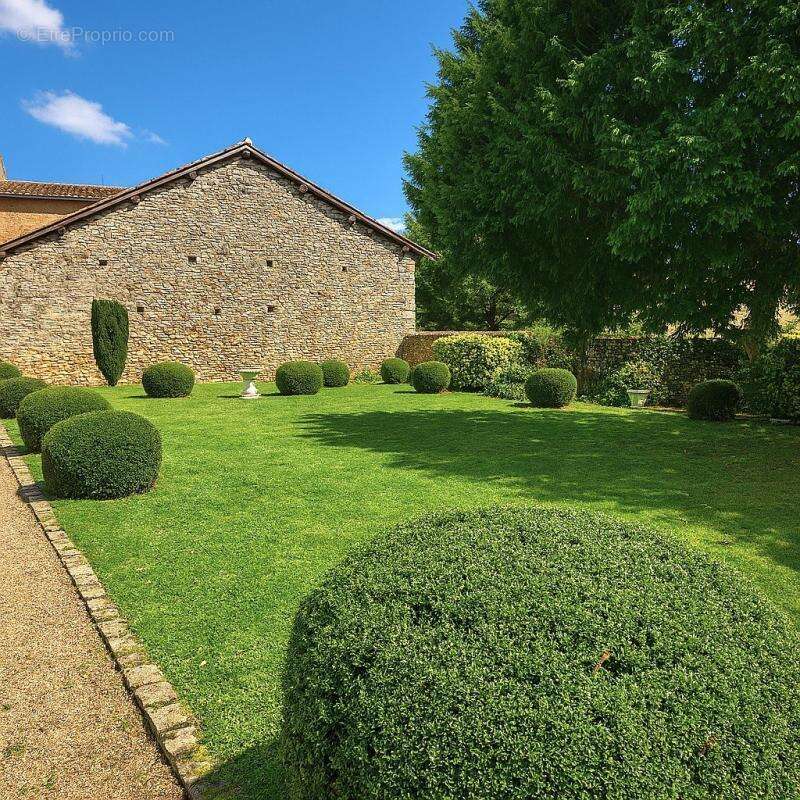 Maison à SAINT-CLAUD
