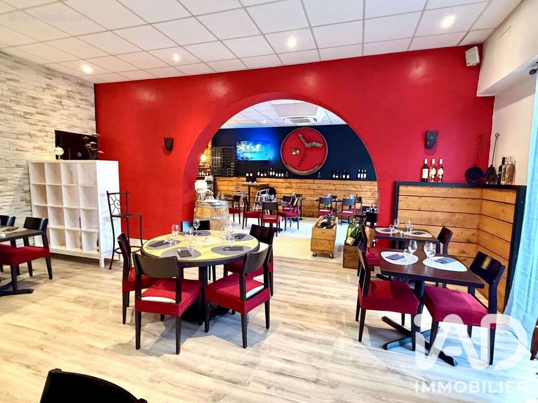 Commerce 110 m² à La Seyne-Sur-Mer  - photo 2