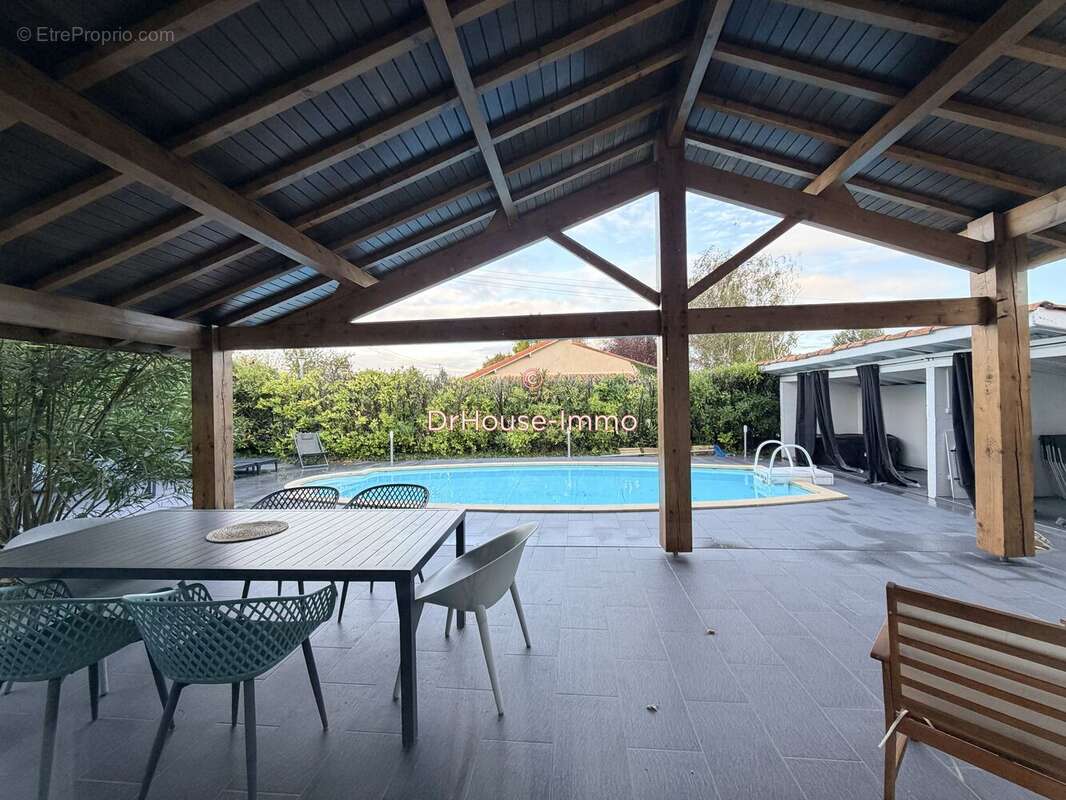 Maison à SAINT-LOUBES