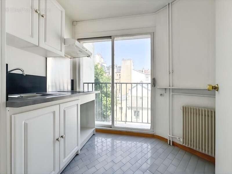 Grand studio à fort potentiel saint-jacques / denfert-rochereau paris 14eme arrondissement (75) - photo 7