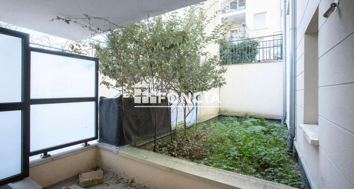 Appartement à SARTROUVILLE