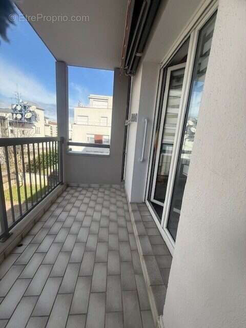 Joli 3 Pièces avec balcon - photo 2