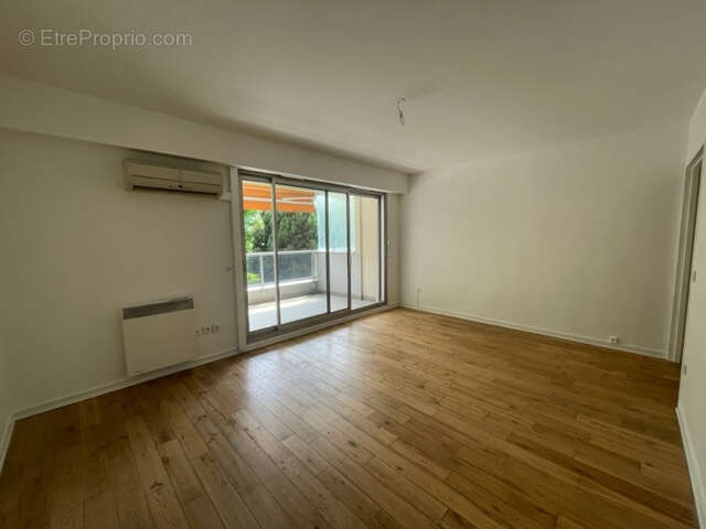 Appartement 2 pieces en bon etat - a vendre - residence avec services - photo 3