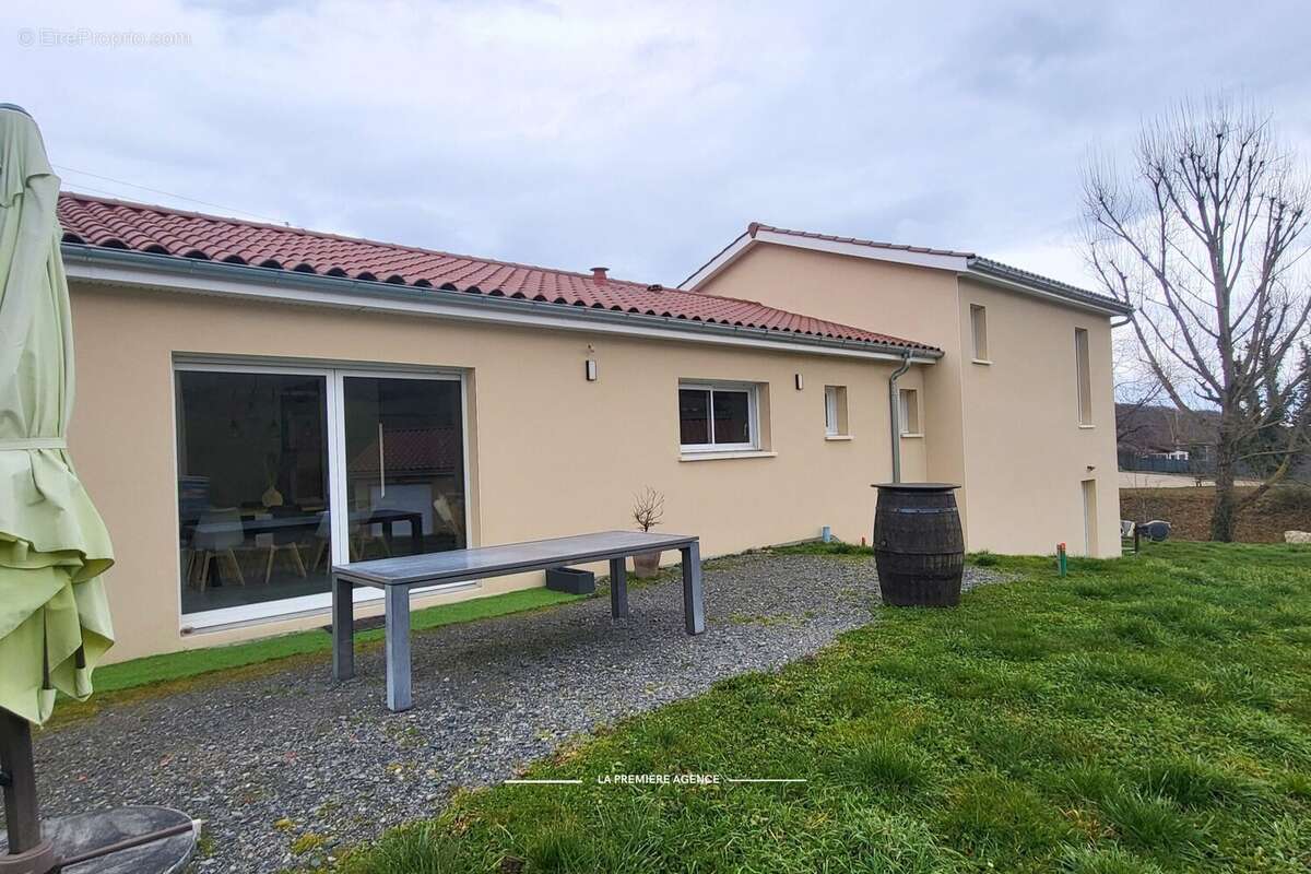 Maison à ANCY