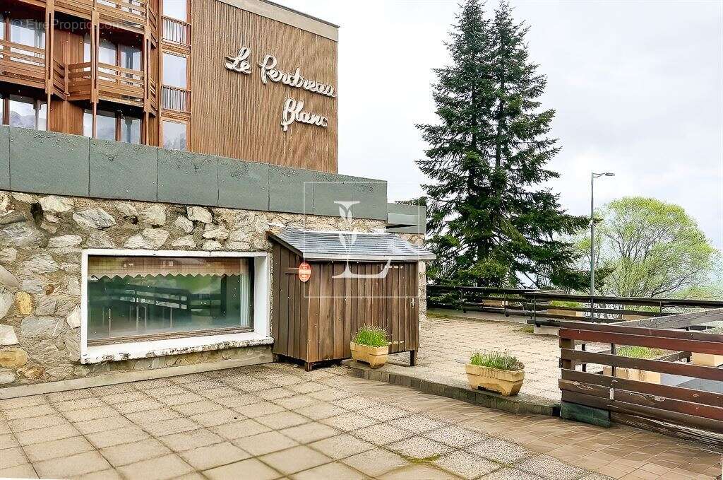 Commerce à GOUAUX-DE-LARBOUST