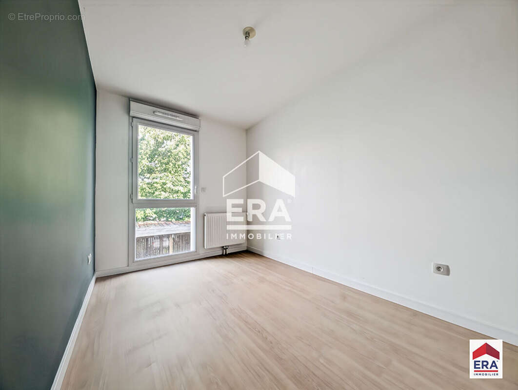 Appartement - 67 m² -  Terrasse - place de parking sécurisée - Wasquehal Centre - photo 6