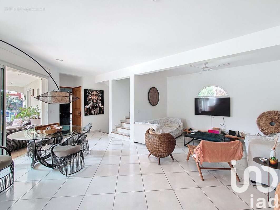 Photo 2 - Maison à SAINT-LOUIS