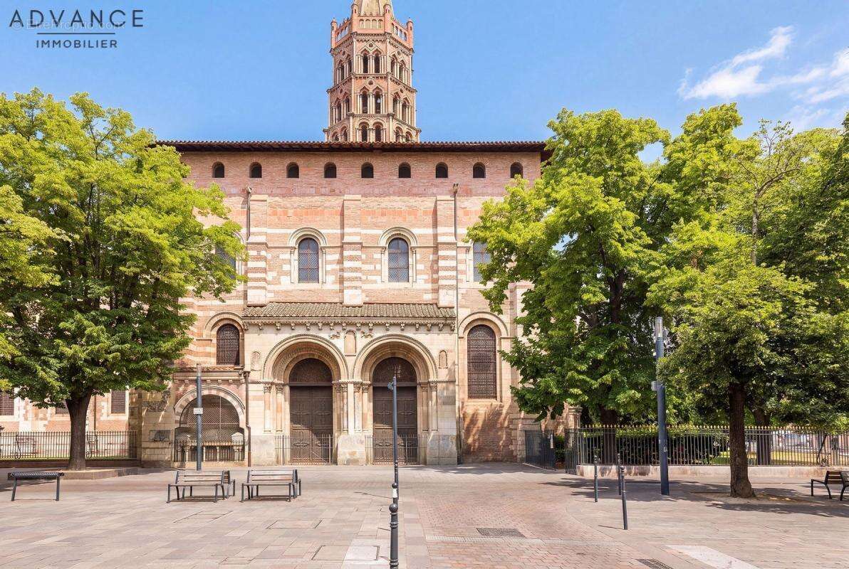 T4 de charme 114 m² -  Saint Sernin, vue Basilique - photo 14