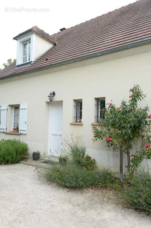 Maison à MONTIGNY-SUR-LOING