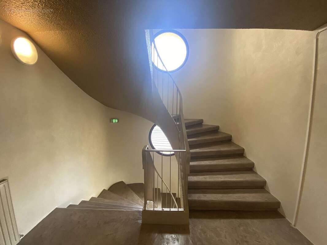 Commerce à SAINT-CHELY-D&#039;APCHER