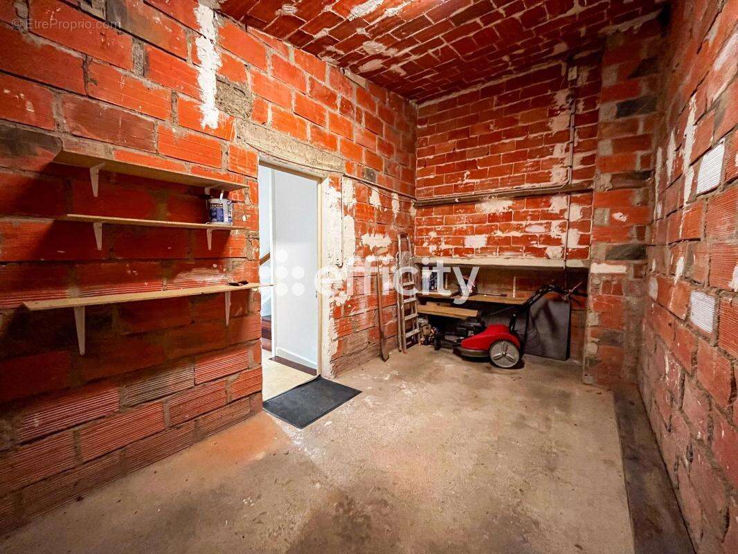 Maison 65 m² à Bourbon-Lancy  - photo 13