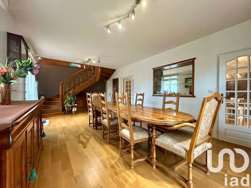 Photo 8 - Maison à BOISSY-LE-CUTTE