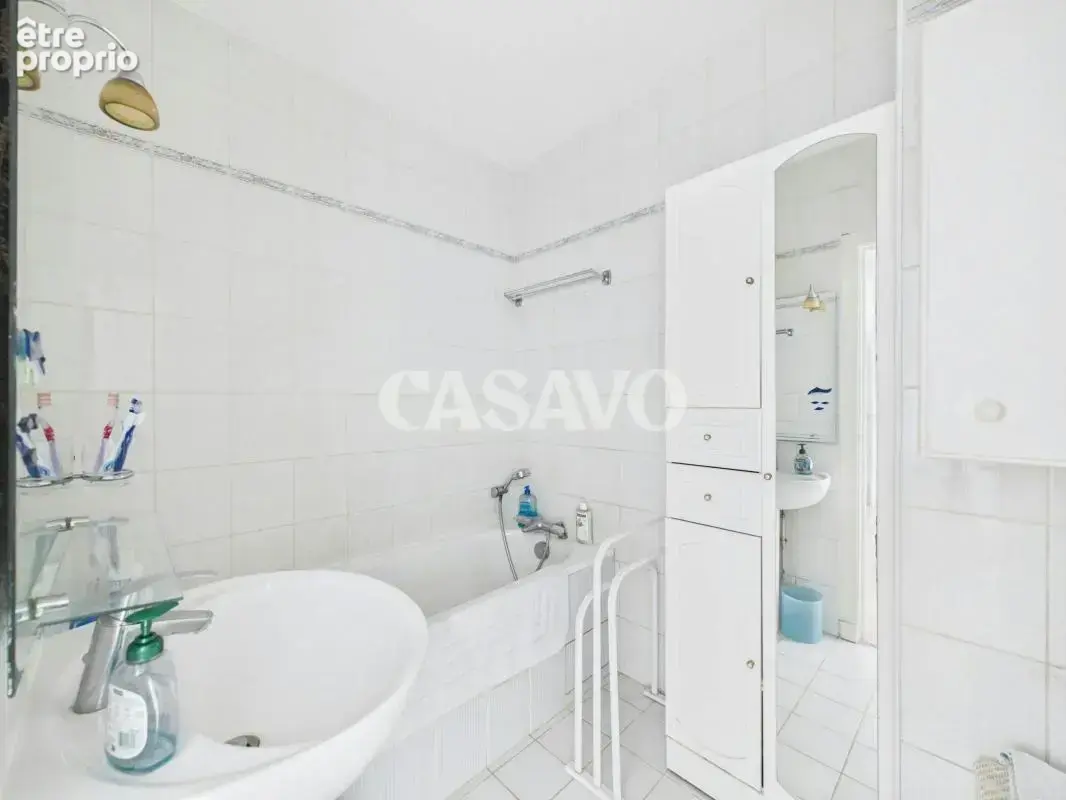 Vente Appartement 4 pièces de 75m² - 92210 Saint-Cloud - photo 11