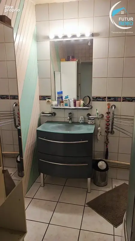 Appartement T4 82M2 LES GRAVEROTS Grand-Charmont - photo 8