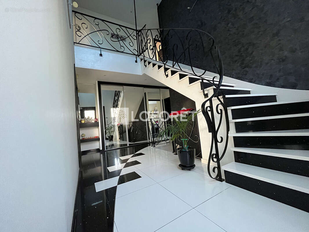 Maison à ORMESSON-SUR-MARNE