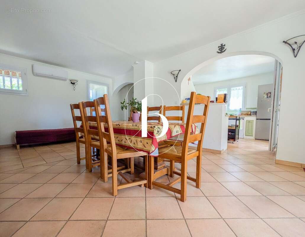 Maison 150 m² à Barjac  - photo 10