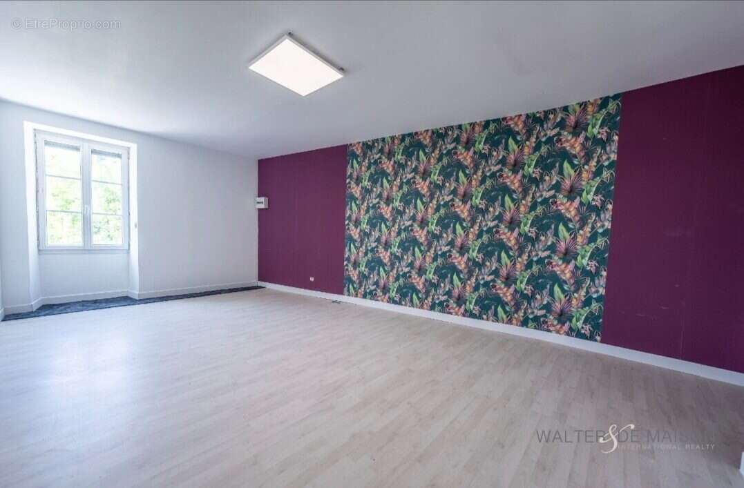 Maison à BERNAY-SAINT-MARTIN