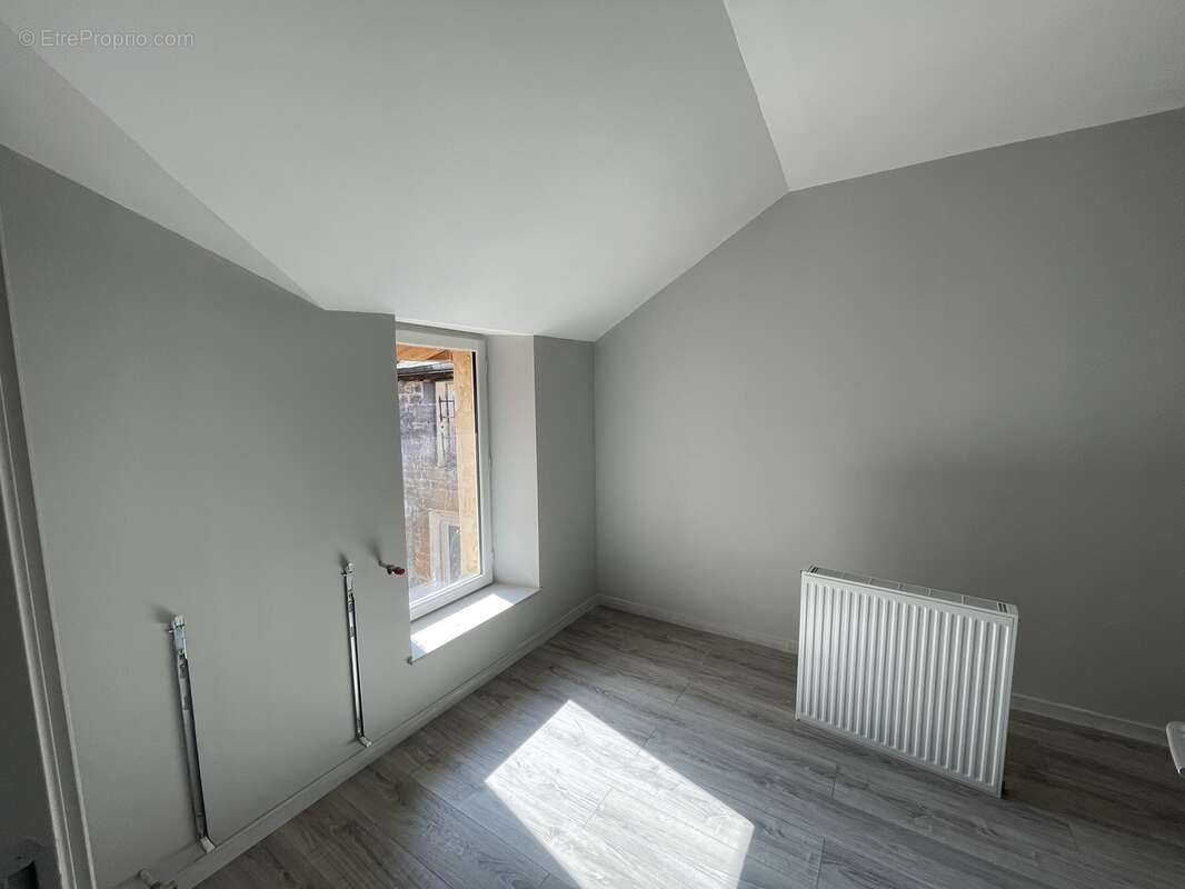 Appartement à CHARLEVILLE-MEZIERES