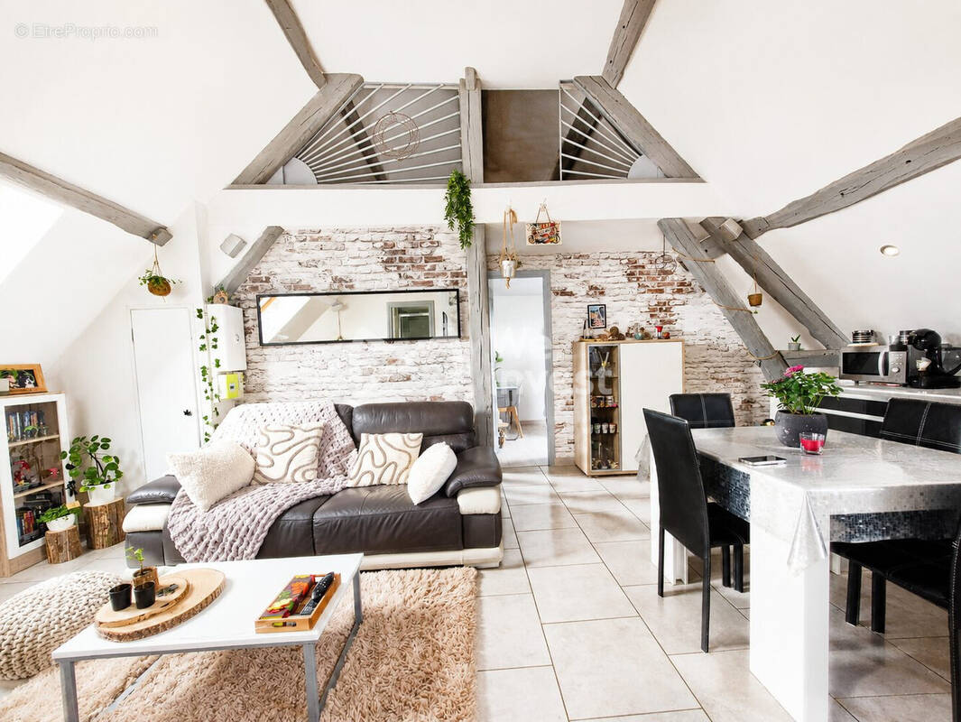 Appartement à SAINTE-GENEVIEVE