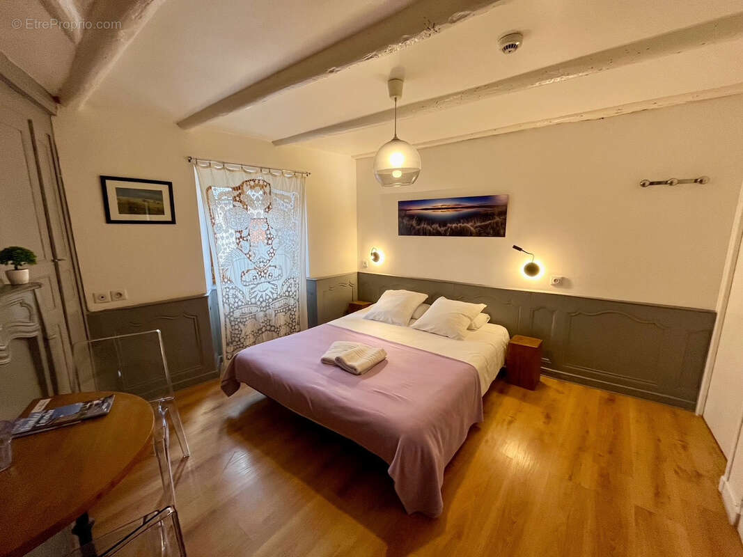 Commerce à LAGUIOLE