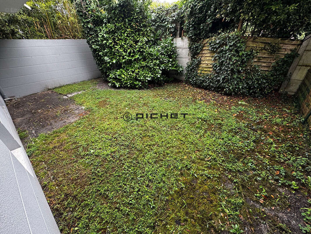 Appartement à LE BOUSCAT