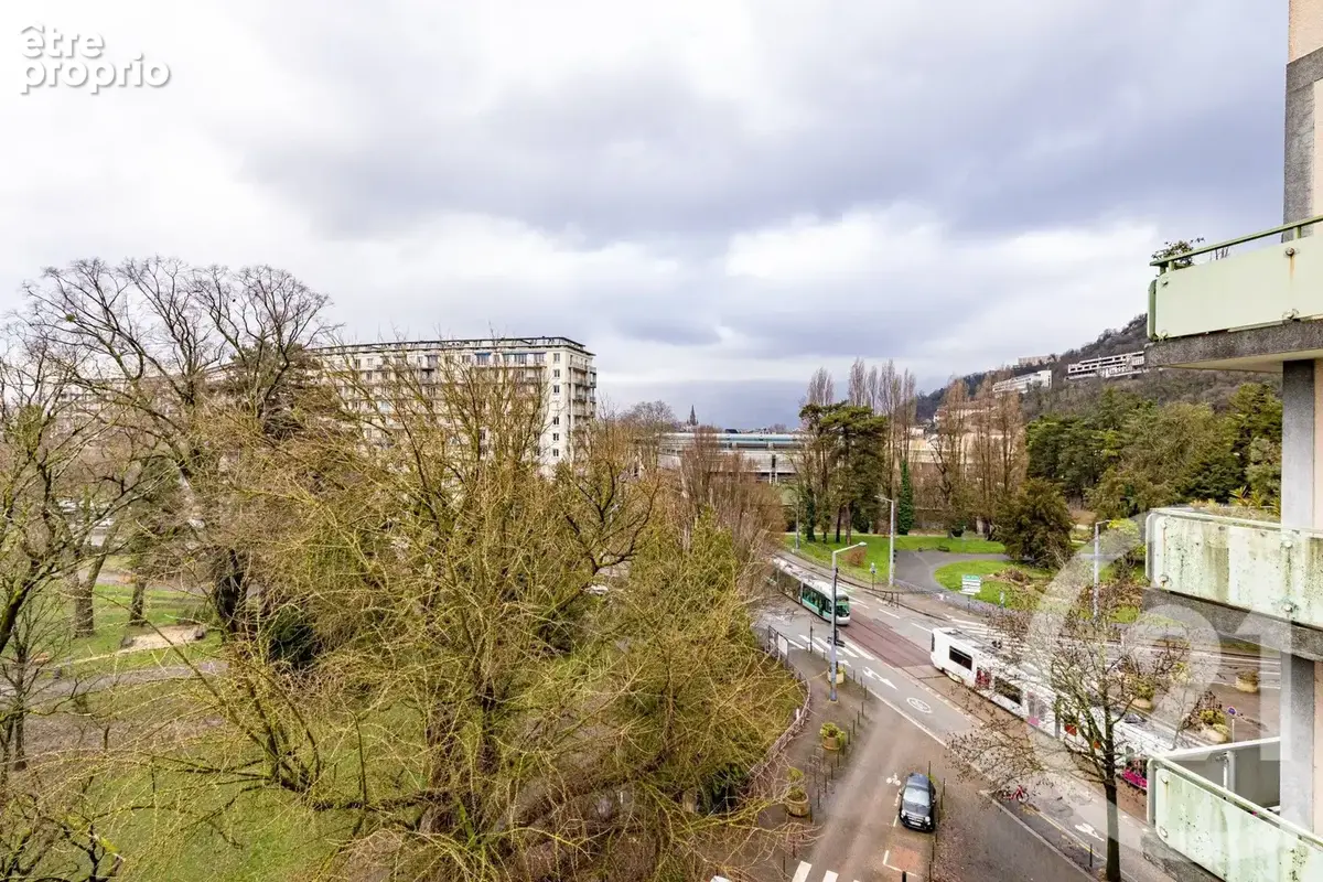 Appartement 4 pièces 80 m² à vendre à Grenoble (38000) - photo 11