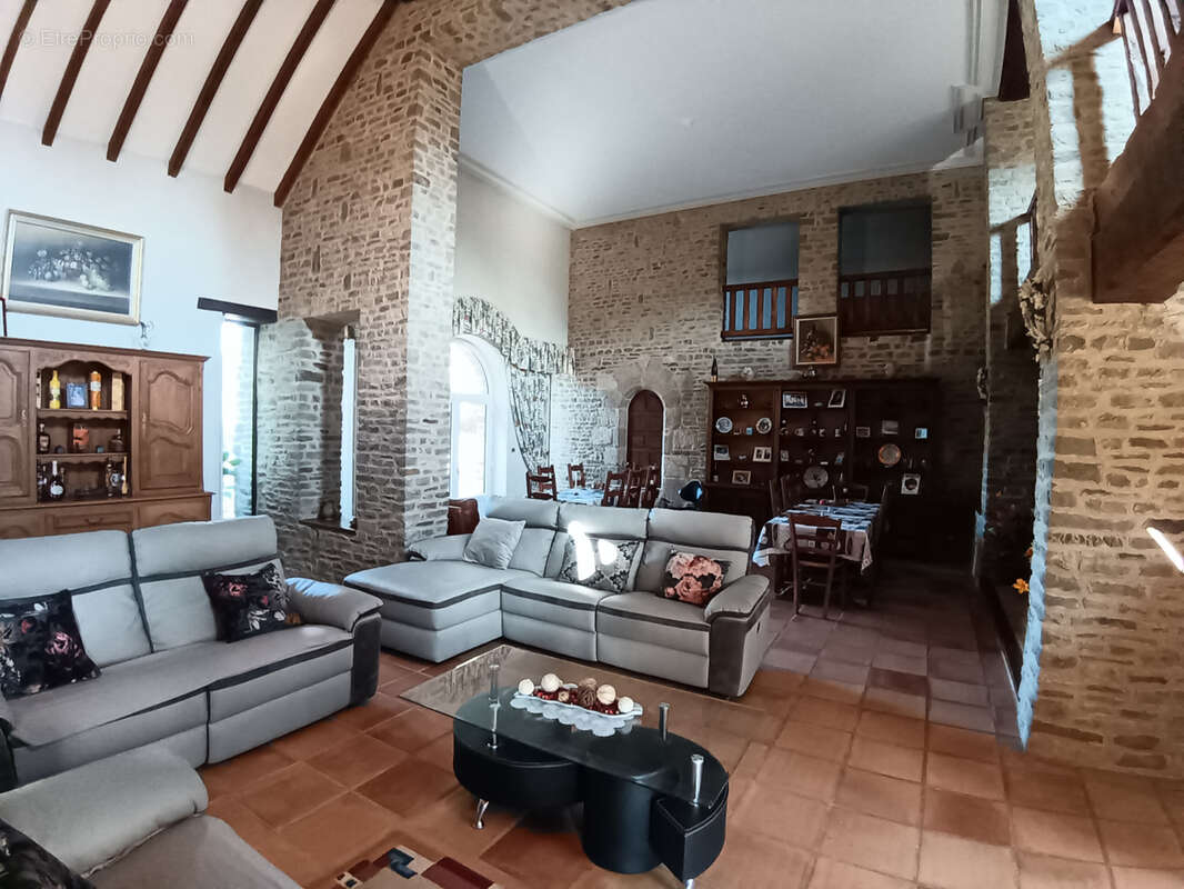 Maison à SAINT-AUBIN-DES-PREAUX