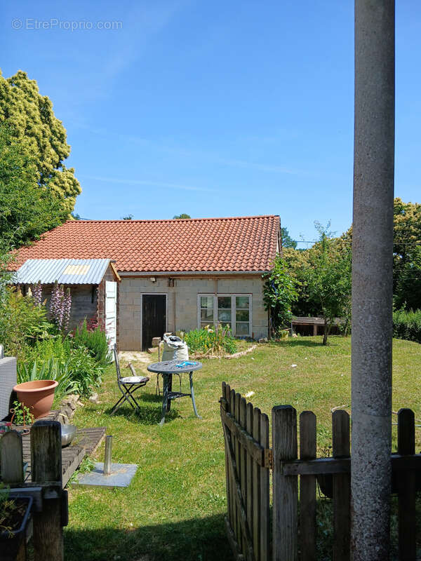 Maison à LA CROISILLE-SUR-BRIANCE