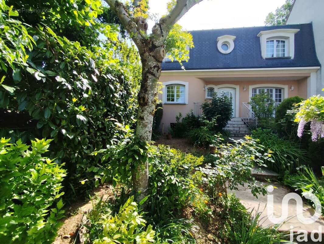 Photo 2 - Maison à PONTAULT-COMBAULT